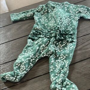 Jessica Simpson Green and White Footies One Piece